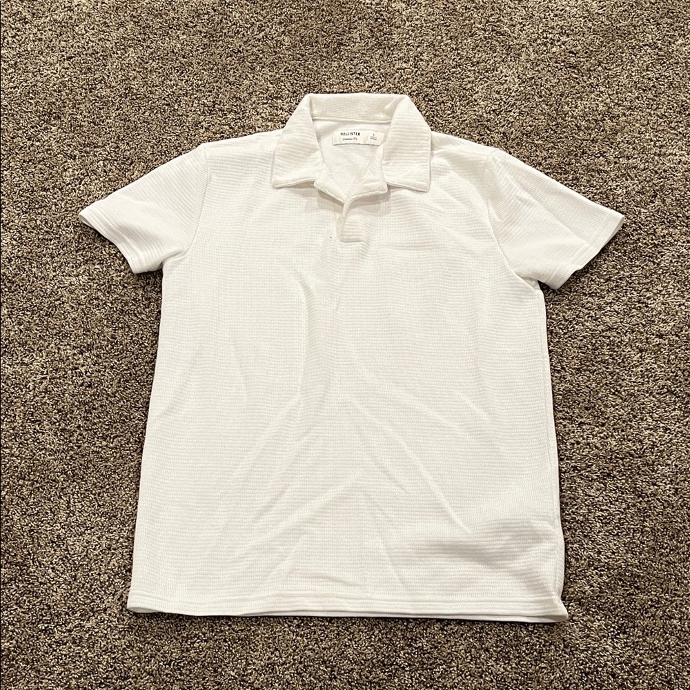 Men’s small wool polo